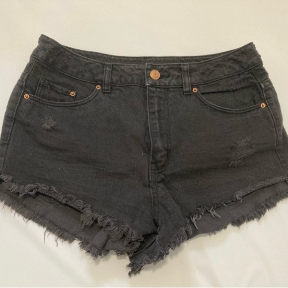 H&M Black Denim Shorts - Size 6 - Picture 1 of 3
